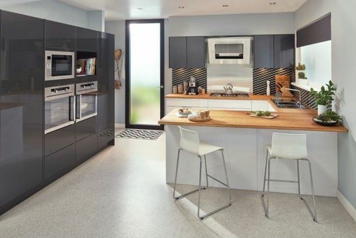 Ma jolie maison à Kaloum avec image